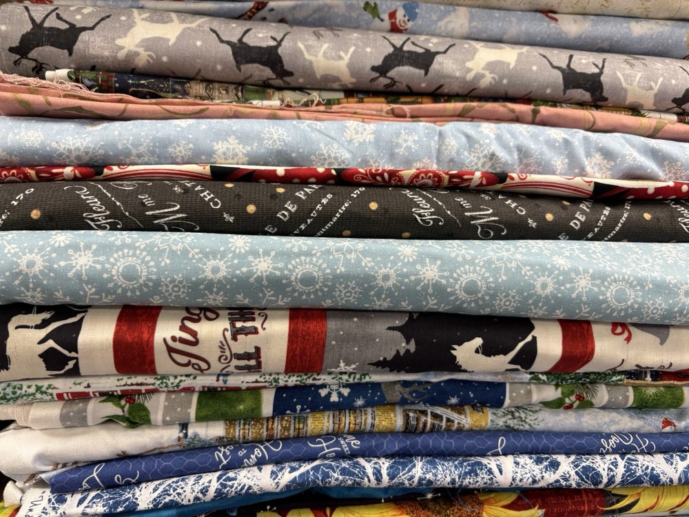 25 Yards Of New Flannel Christmas Winter Fabric FREE SHIPPING