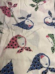 VTG `50`s 35″w Novelty Kitch Ladies in Polka Dot Kerchiefs Print on Ivory BTFQ