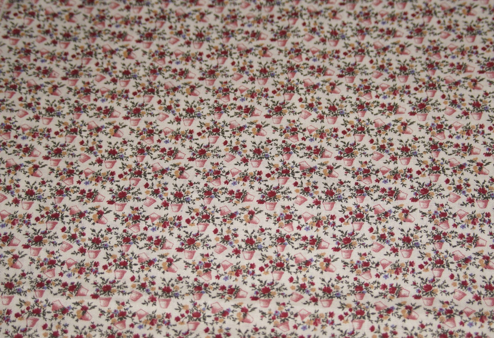 Vtg Cranston Print Works The Cloth Co USA Cotton Floral Fabric 2 1/3 yds x 45″