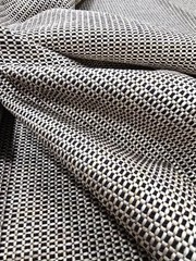 Unknown / Color Black & White – 1 yard