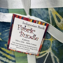Precut Bundle Indonesian Batik 8 fat quarters
