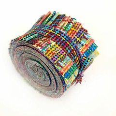 18-pc Pretty in Plaid Jelly Roll 2.5″ pre-cut 100% cotton fabric quilt strip