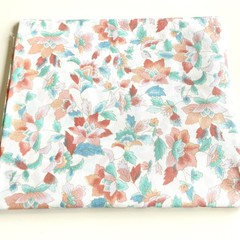 Vintage Florals on White Hoffman Fabrics Cotton Remnant 35″ x 42″