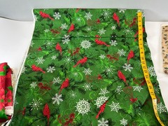 Christmas Poinsettia Cardinals Holly Fabric Lot Destash Assorted Sizes 4+ lbs