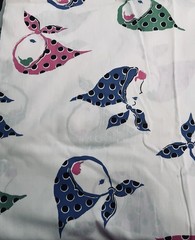 VTG `50`s 35″w Novelty Kitch Ladies in Polka Dot Kerchiefs Print on Ivory BTFQ