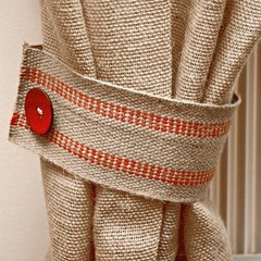 3.5 Inches x 33 Yards Natural Jute Upholstery Webbing with Red Stripes Burlap