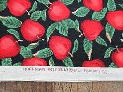 Lot of 7 VTG Brand Name Quilting Fabric Cotton Apples Leaves 1 LB 13 OZ