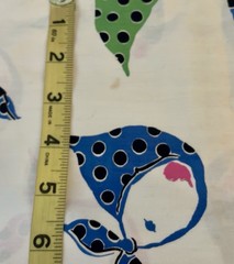 VTG `50`s 35″w Novelty Kitch Ladies in Polka Dot Kerchiefs Print on Ivory BTFQ