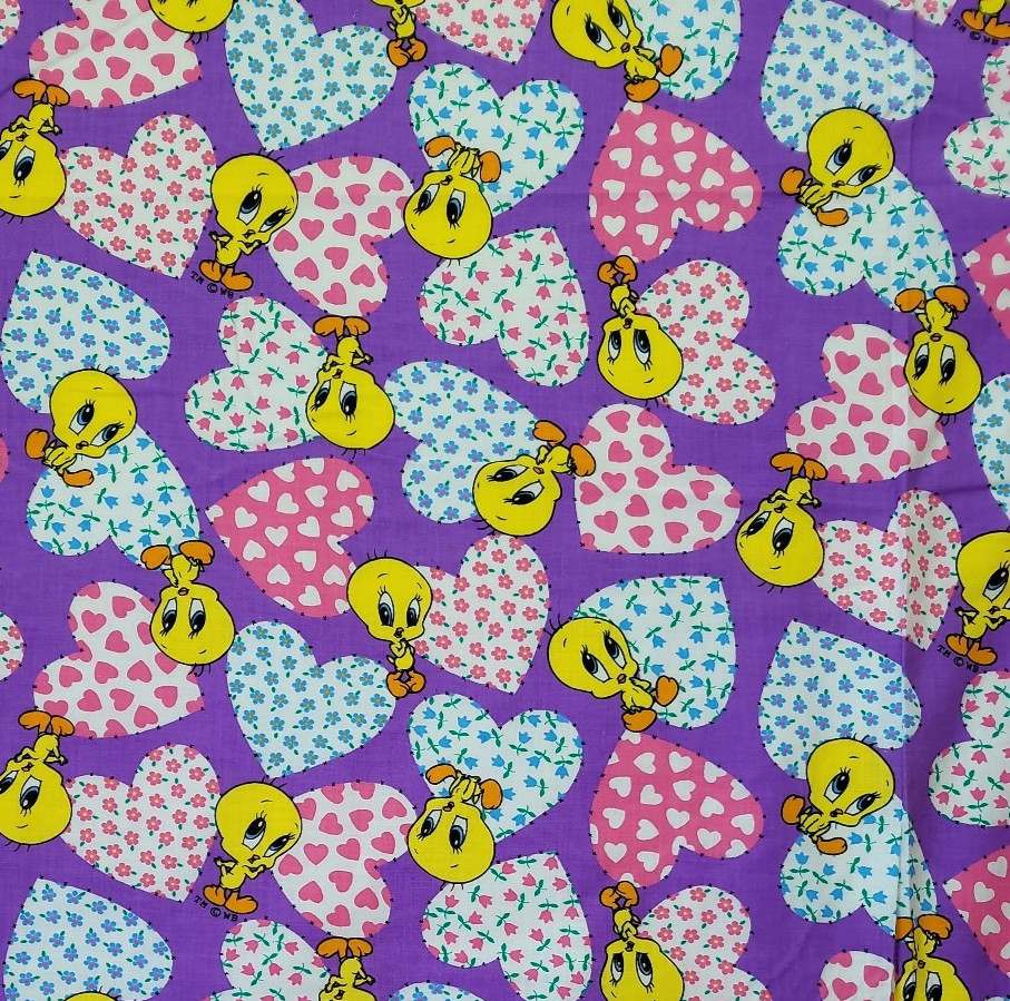 Vtg 1994 Tweety Bird Hearts Purple Fabric Warner Bros Lovables Novelty BTY x 45″