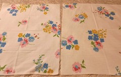 Vtg Lot of 25 Fat Quarters Upcycled Floral Bed Sheets Sewing Crafting 22 Designs