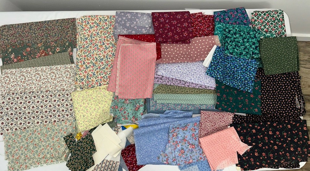 Large Lot Vintage Floral Fabric Pieces Scraps 3 Pounds Tiny Flowers 90’s