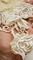 HEAVY EMBROIDERED VENISE GUIPURE BRIDAL IVORY LACE FABRIC REMNANTS