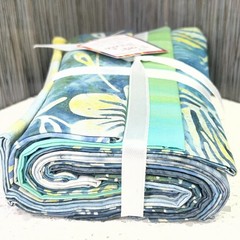 Precut Bundle Indonesian Batik 8 fat quarters