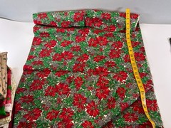 Christmas Poinsettia Cardinals Holly Fabric Lot Destash Assorted Sizes 4+ lbs