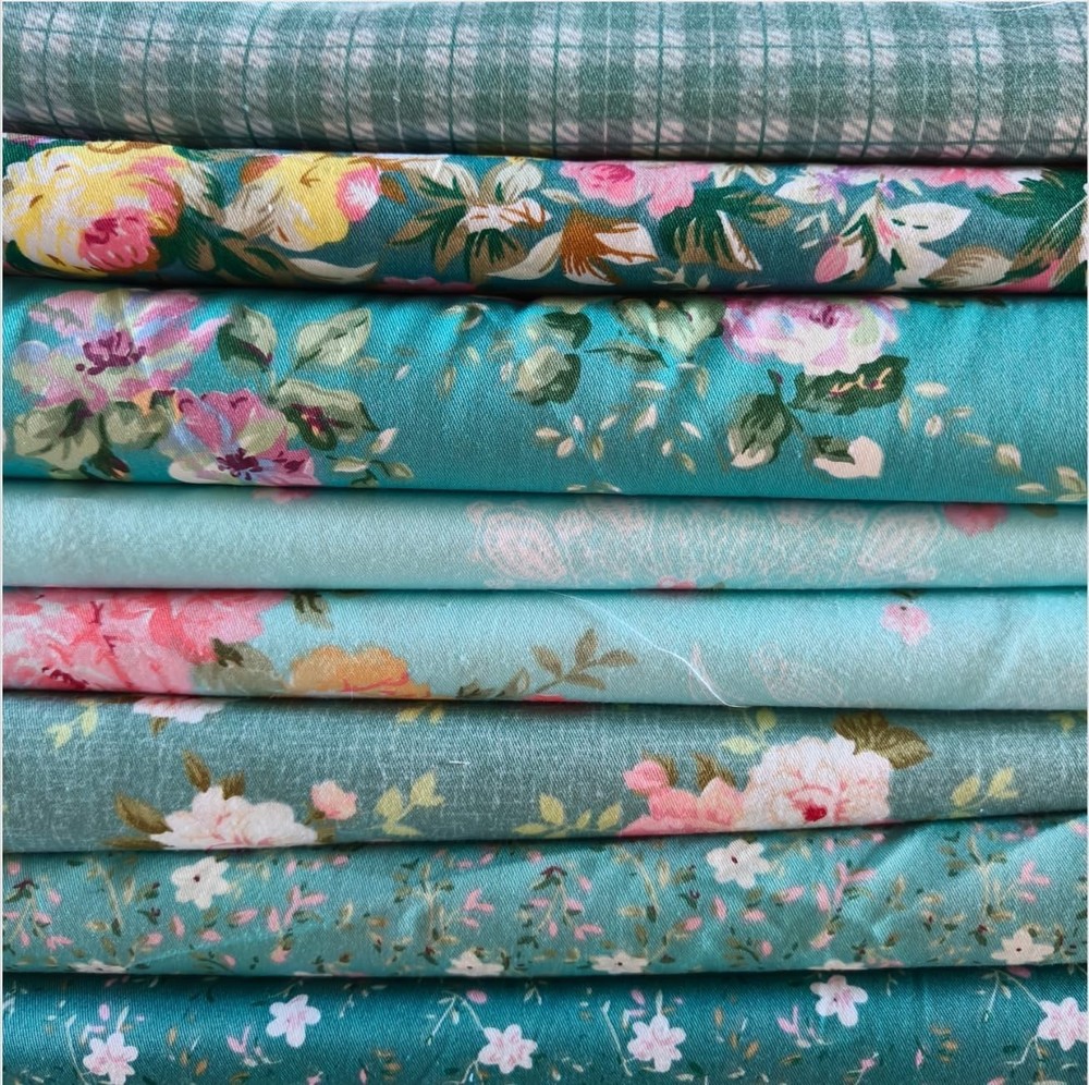 8PCS 9.8″ x 9.8″25 * 25CM Quilting Fat Quarters Fabric Bundles, for Sewing Cr…