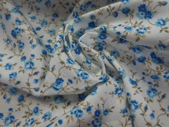 100% COTTON POPLIN~TINY BLUE ROSES ON WHITE~LIGHT WEIGHT~18″x 29″~DOLL FABRIC