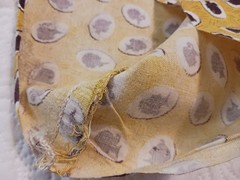 Vtg 1930s-40s Feedsack Fabric Golden Yellow w Brown & White Cameos Ladies Unopen