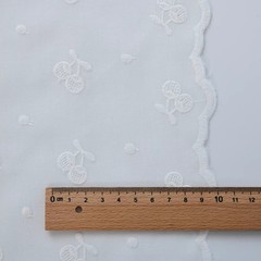 60s Cotton Embroidered Eyelet Lace Fabric 135-145cm Dress Shirt Kids Craft