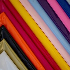 PVC Shiny Stretch Fabric – 1 Way Natural stretch – PU Coated – width 140 cm