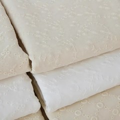 60s Cotton Embroidered Eyelet Lace Fabric 135-145cm Dress Shirt Kids Craft