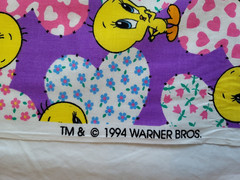 Vtg 1994 Tweety Bird Hearts Purple Fabric Warner Bros Lovables Novelty BTY x 45″
