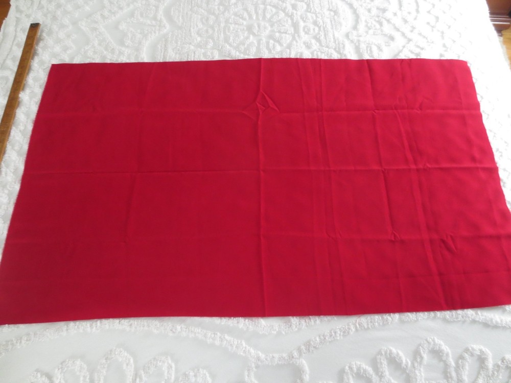 4939. SOLID RED Synthetic LINING-WEIGHT FABRIC – 45″ x 5/8 yd.