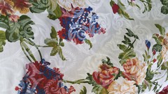 VICTORIAN CHINTZ PRINT FLORAL DAMASK IVORY POLY COTTON FABRIC 60″ By the Yard