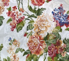 VICTORIAN CHINTZ PRINT FLORAL DAMASK IVORY POLY COTTON FABRIC 60″ By the Yard