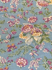 Purple White Gold Flowers on Sky Blue 1.25Y x 35″ VTG Cotton Fabric