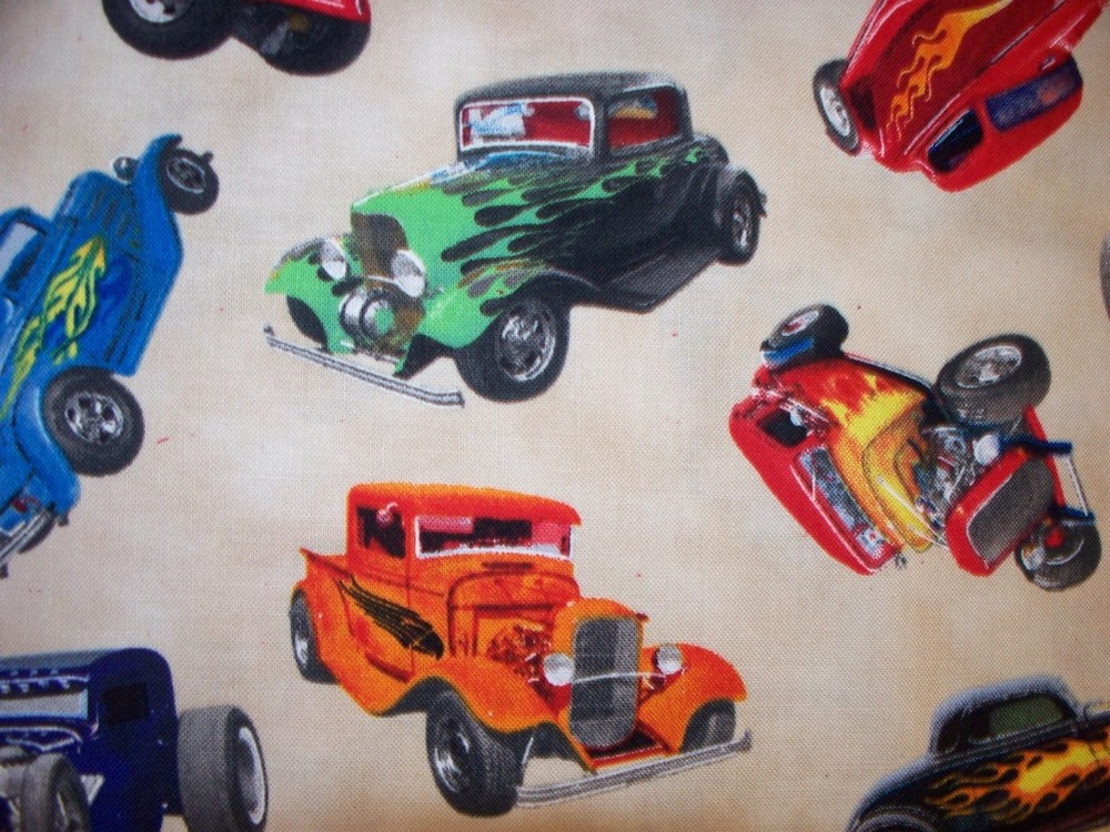 CLASSIC RETRO HOT ROD CARS CREAM COTTON FABRIC FQ