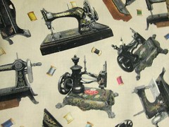 ANTIQUE SEWING MACHINES THREAD CREAM COTTON FABRIC BTHY