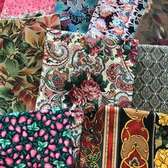 Mixed Lot Fabric Pieces Scraps Remnant Floral Prints Cotton Crafting Nearly 3 Lb