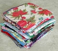 Lot of 150+ Granny’s Vtg 4″ X 4″ Charm Quilt Squares 1930s to 1990s Fabric