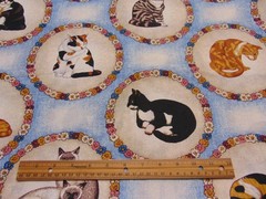 Cotton Fabric Kitty Cats All Over Print in Floral/Flower Circles 92″ x 46″