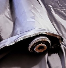 100% Silk Taffeta Irridescent Black / Light Gold 54″ BTY