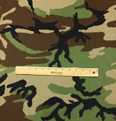 WOODLAND NY/CO RIPSTOP CAMOUFLAGE FABRIC MILITARY BDU CAMO BY THE YARD 64″W