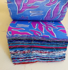 Lot 600+ 4.5″ x 4.5″ Hawaiian Aloha Floral Quilt Squares Fabric Blue Pink Teal