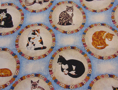 Cotton Fabric Kitty Cats All Over Print in Floral/Flower Circles 92″ x 46″