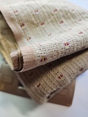 1.5yds X 52.5″w Tiny Bee Print Jacquard Woven Beige Sewing Upholstery Fabric