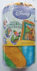 MAKE IT YOURSELF FLEECE THROW KIT – WINNIE THE POOH – 36 X 60 – VINTAGE 2007-NEW