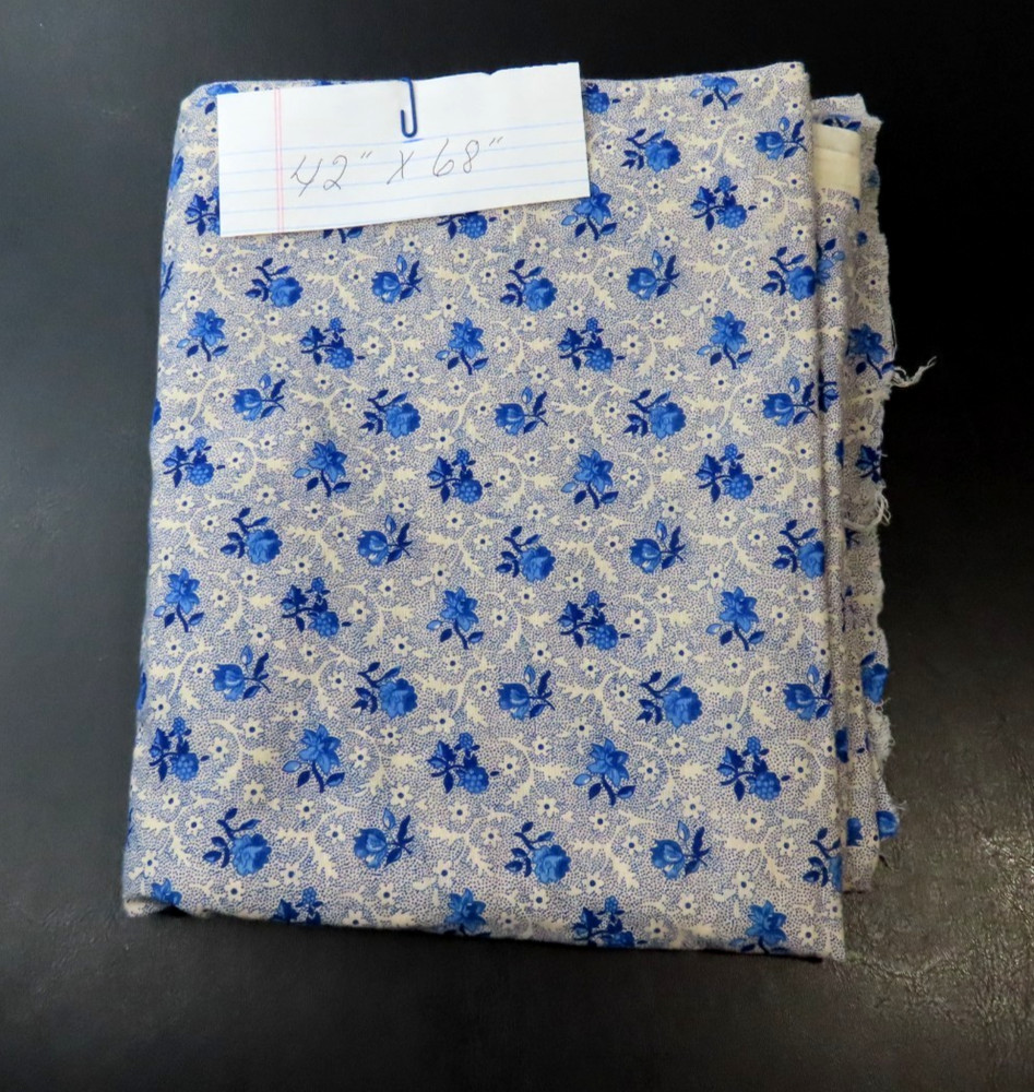 Unknown Mfg Blue Floral Print On White 42″x68″ Sewing Fabric