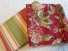 2 Pc Coordinating Decor Deep Red Green Gold 1.5Yds EACH Cotton & Rayon Blend