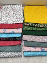 vintage Mid Mix fabric lot Of 16 Crafts Quilting Scrappy Red Pink Ditzy