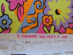5177. Multicolor MOD FLORAL STRETCH KNIT Home Decor, Craft FABRIC–58″ x 4 yds.