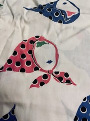 VTG `50`s 35″w Novelty Kitch Ladies in Polka Dot Kerchiefs Print on Ivory BTFQ