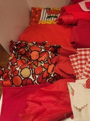 Vtg 2.1 lb Mixed Lot Red Retro Fabric Remnants Scraps Sewing Crafts Quilting