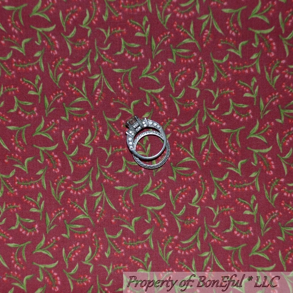 BonEful FABRIC FQ Cotton Quilt VTG Red Berry Colonial Williamsburgh Small Flower