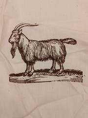 Rare Vintage 1970s Country Quilts Silk Screen Print Farm Animal Fabric For Craft